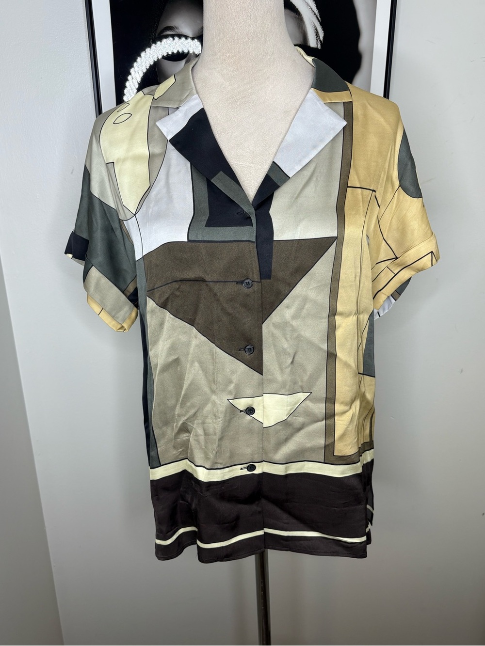 Geometric Print Short-Sleeve Shirt - Olive, Beige & Black